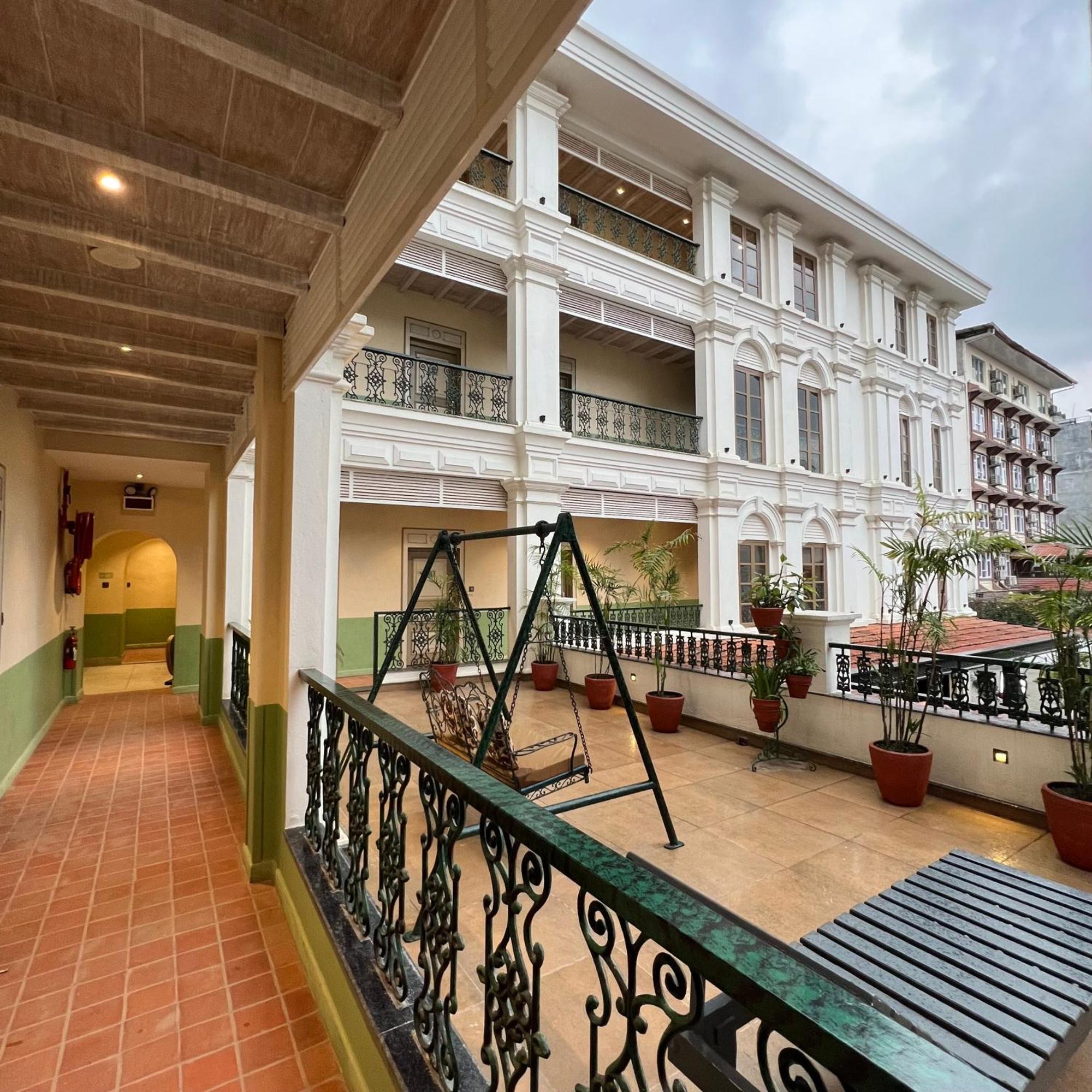 Seto Ghar Hotel Kathmandu Exterior foto